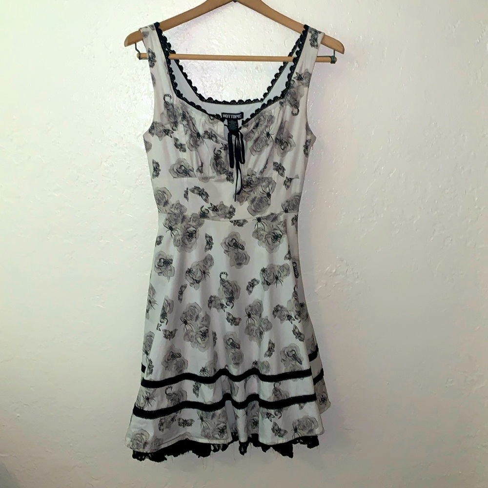 Hot Topic Insect Floral Goth Dress Spider Moth Rose Small 2015
